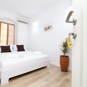 Gaia Bed & Breakfast Vlorë