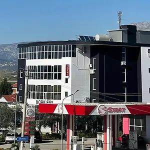 Grand Gjyshi Hotel Qerrexhias